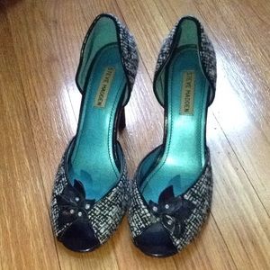 Steve Madden Peep-toe Cutout Tweed Heel